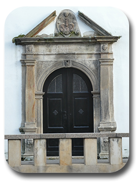 Portál farského kostola